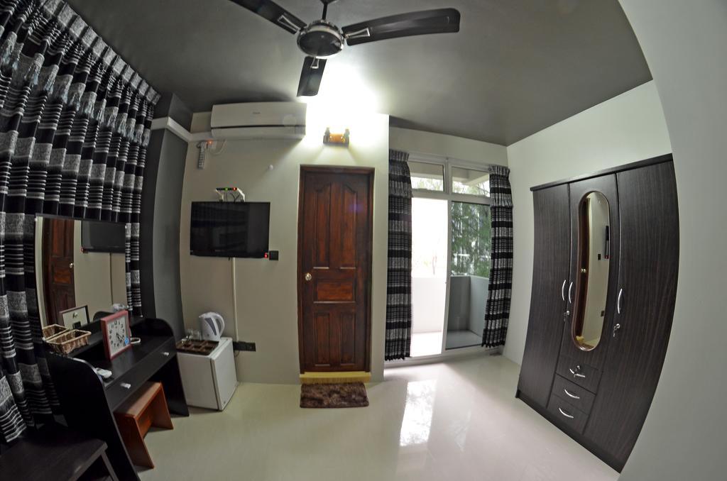 Dream Relax Hotel Hulhumalé Buitenkant foto