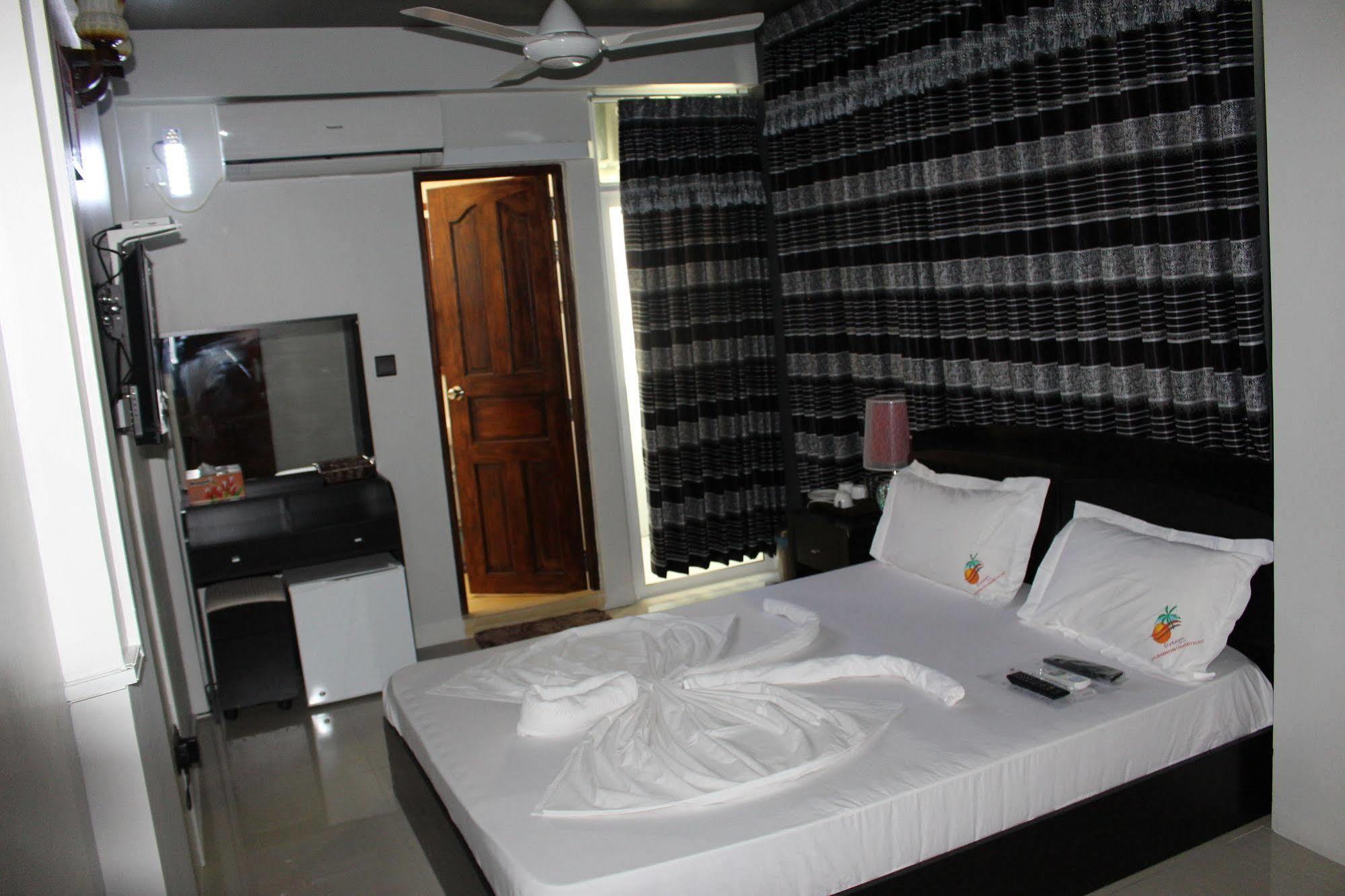 Dream Relax Hotel Hulhumalé Buitenkant foto