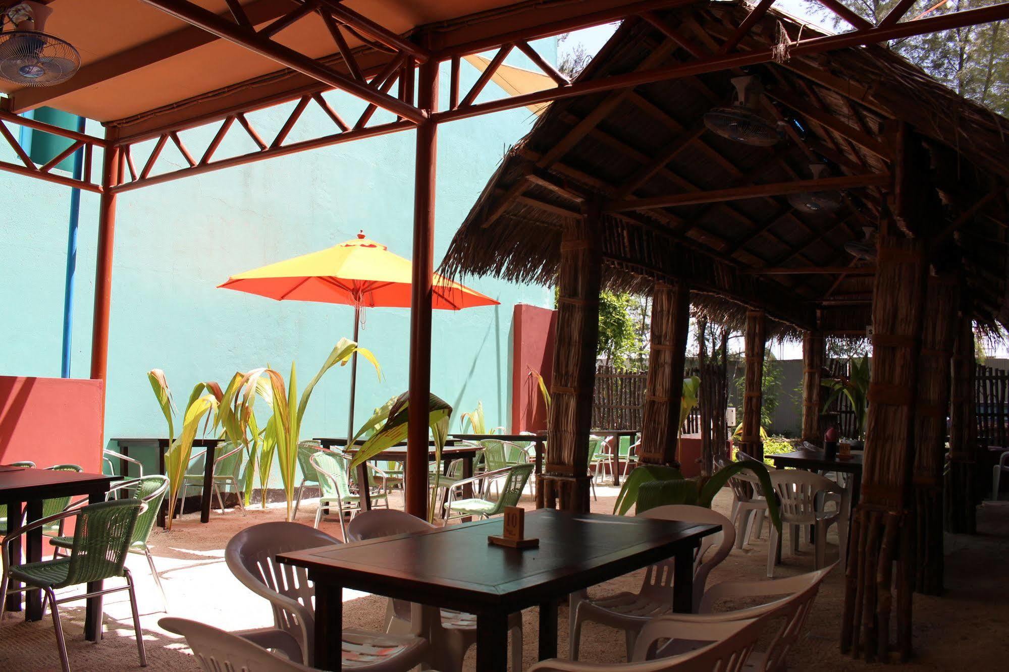 Dream Relax Hotel Hulhumalé Buitenkant foto