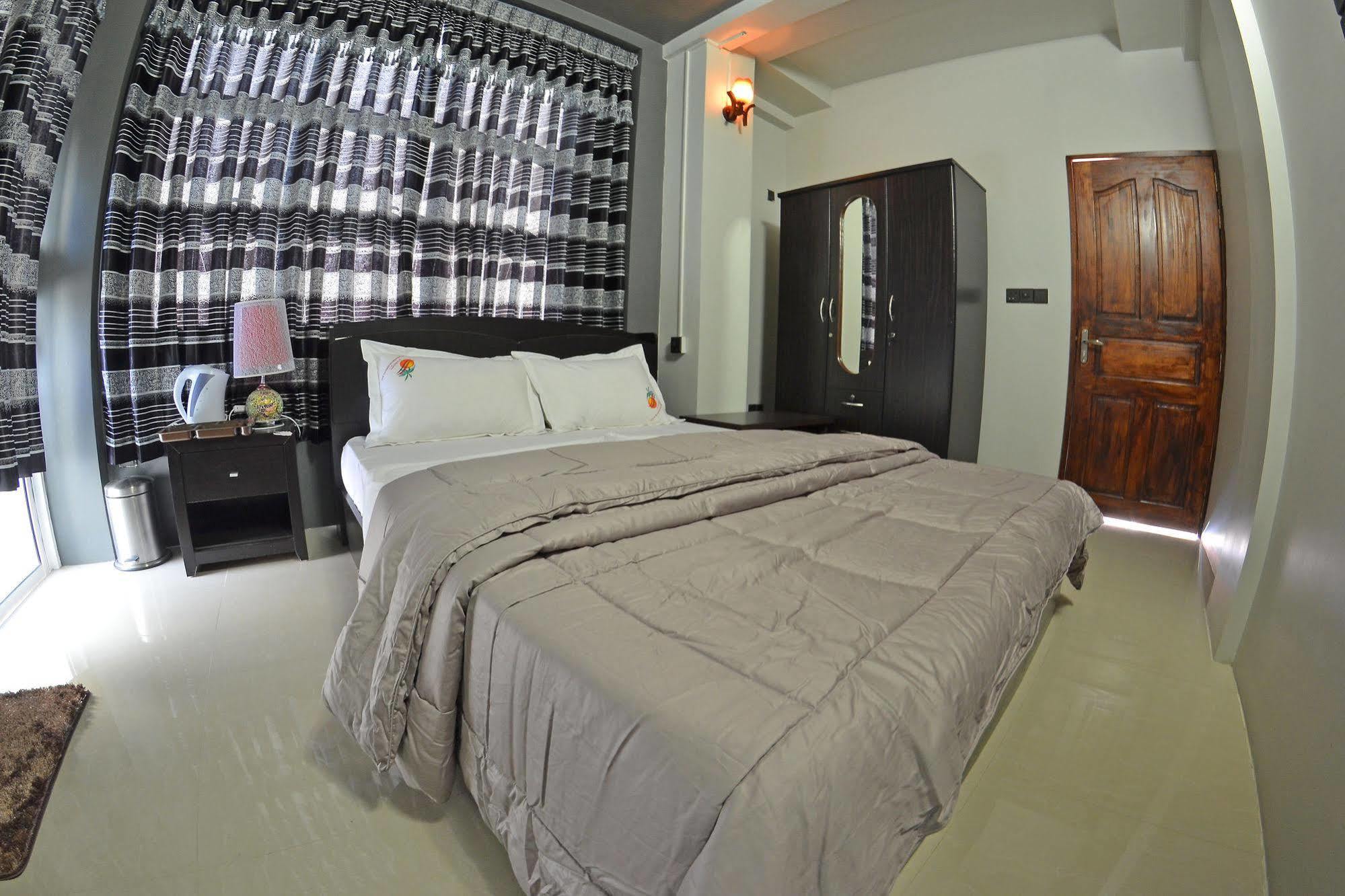 Dream Relax Hotel Hulhumalé Buitenkant foto